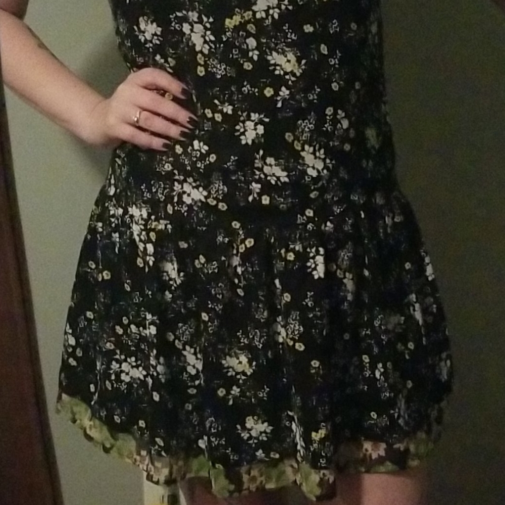 Princess Vera Wang Dress - Picture 9 of 16